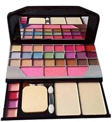 Combo of Premium Eye Shadow Palette with 7 Pcs Makeup Brushes